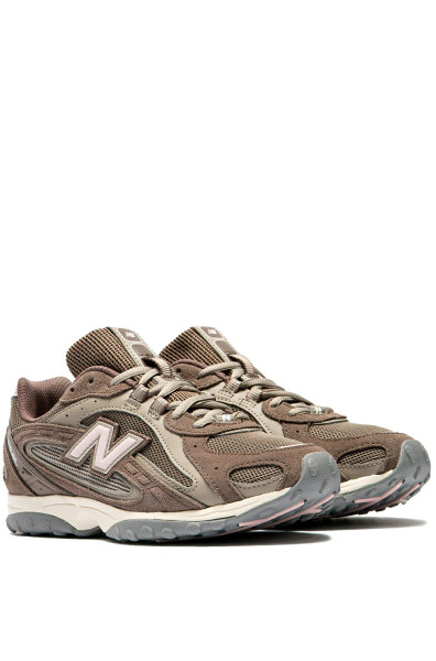 Кросівки жіночі New Balance 204