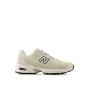 Кросівки унісекс New Balance 740