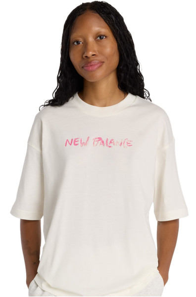 Футболка жіноча New Balance Visibly Loved Oversized