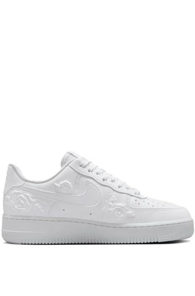 Кросівки жіночі Nike WMNS AIR FORCE 1 07