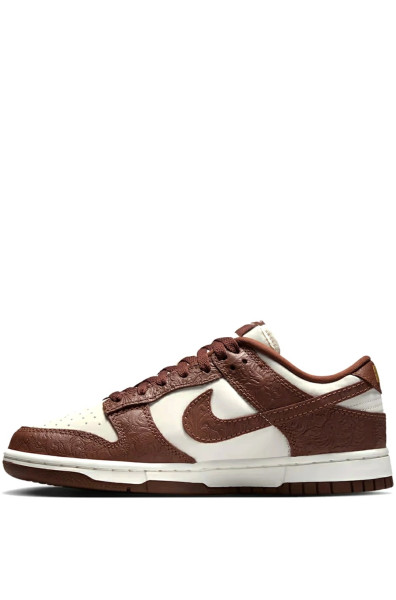 Кросівки жіночі Nike WMNS DUNK LOW