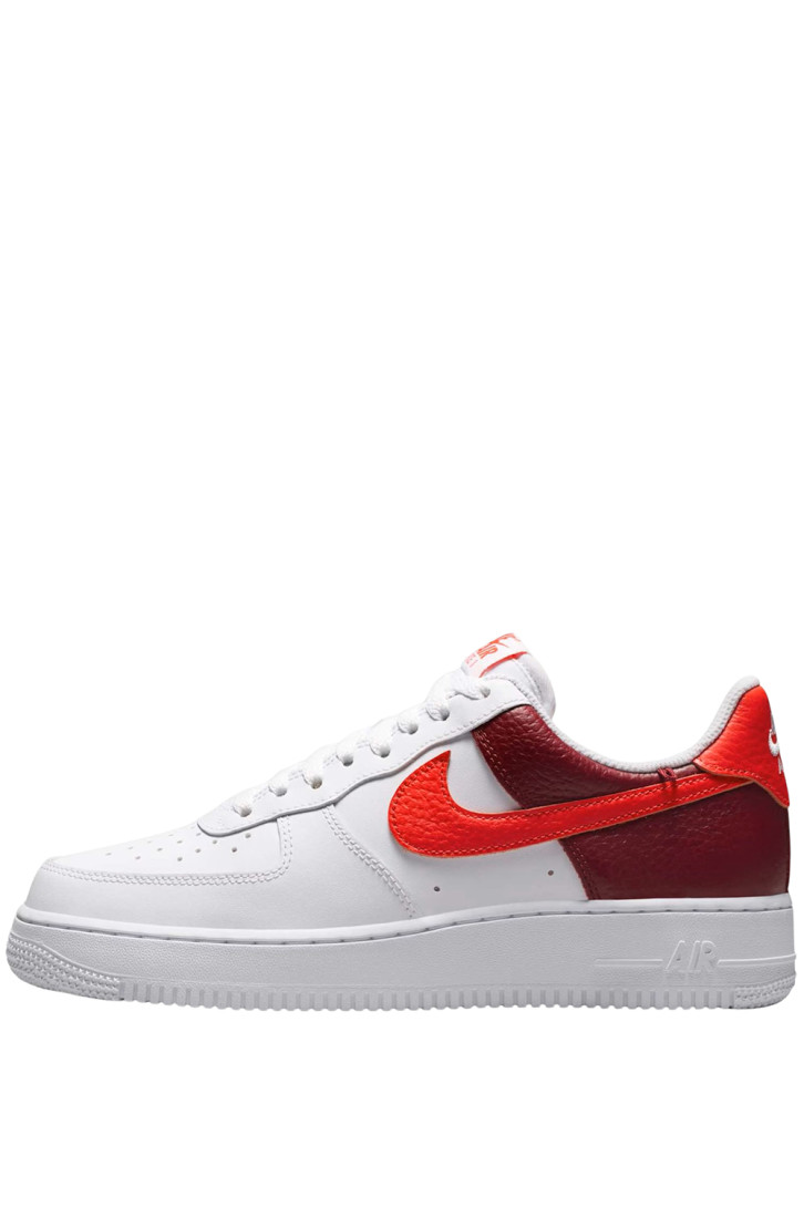 Кросівки жіночі Nike W AIR FORCE 1 07